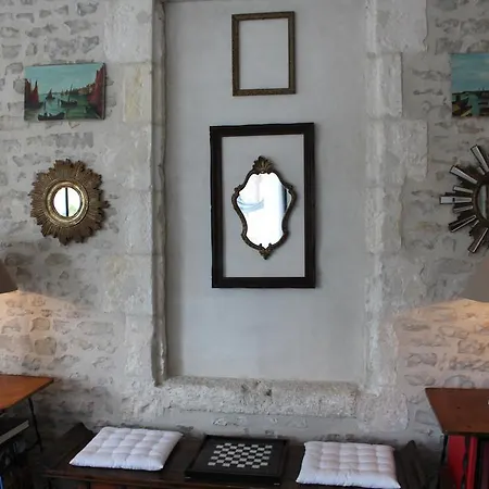 La Grande Maison De *